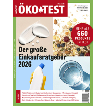 Titelblatt des Öko-Test Jahrbuchs 2026 mit rotem Logo, Text 'Der große Einkaufsratgeber 2026', Creme, Müsli, Hand mit Flasche und Glas Wasser, roter Kreis mit 'Mehr als 660 Produkte im Test